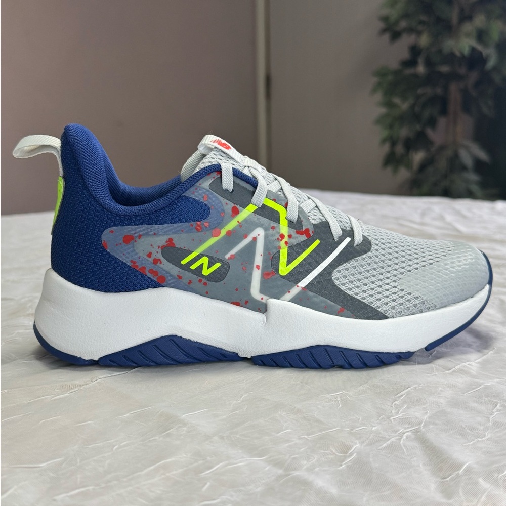 {NEW} New Balance sneakers
